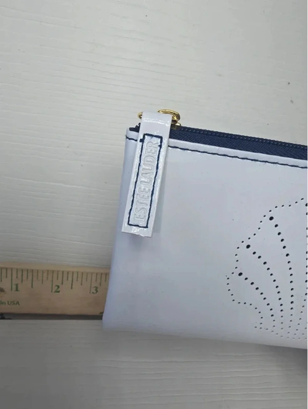 Estee Lauder White Patent Seashell Makeup Bag Cosmetic Pouch